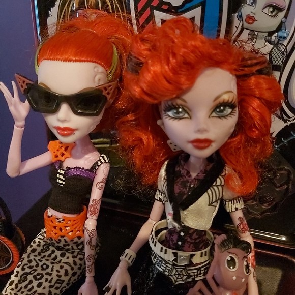 Meet your Posher, Weasel - Picture 1 of 1